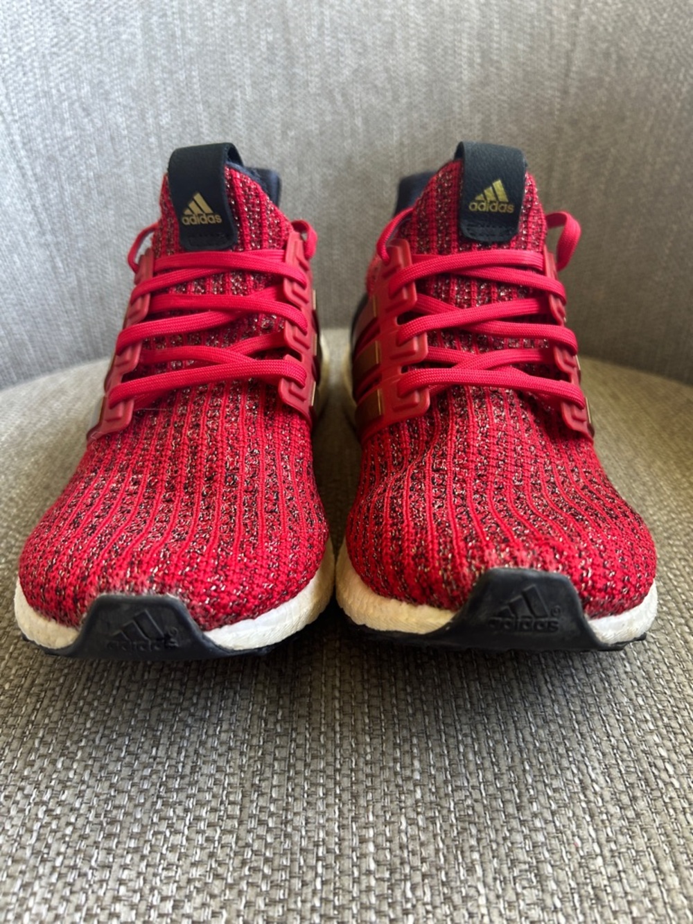 Adidas x Game of Thrones Wmns UltraBoost 4.0 "House Lannister" Sneakers - Picture 5 of 7